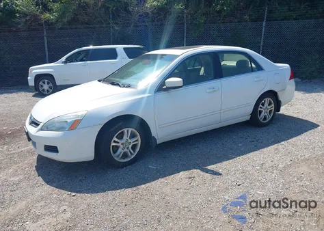 2006 Honda Accord 2.4 Ex z USA, uszkodzony, nr VIN 1HGCM56786A164667